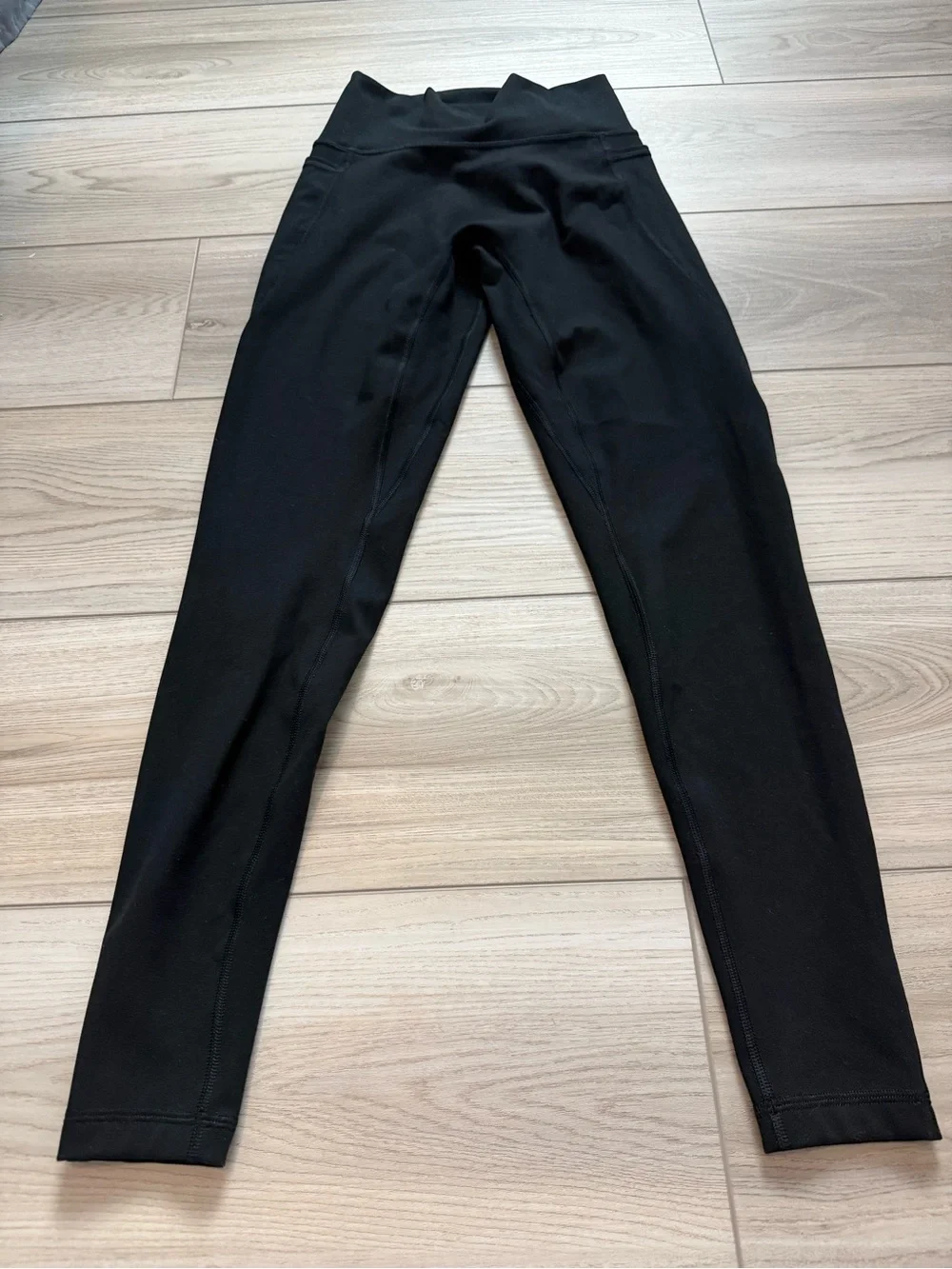 NWOT LSKD Rep Ultra High-Rise Full Length Pocket Leggings